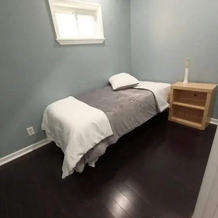 Cozy Updated 3-Br Apartment Near Peace Bridge Buffalo Exterior photo