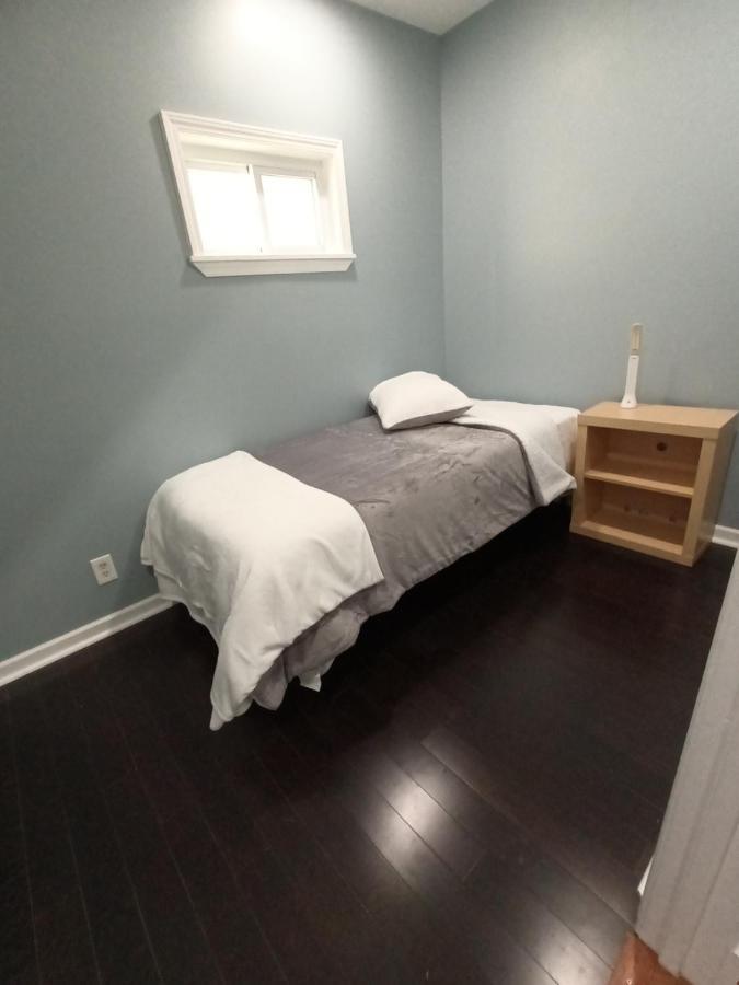 Cozy Updated 3-br Near Peace Bridge Apartment Buffalo